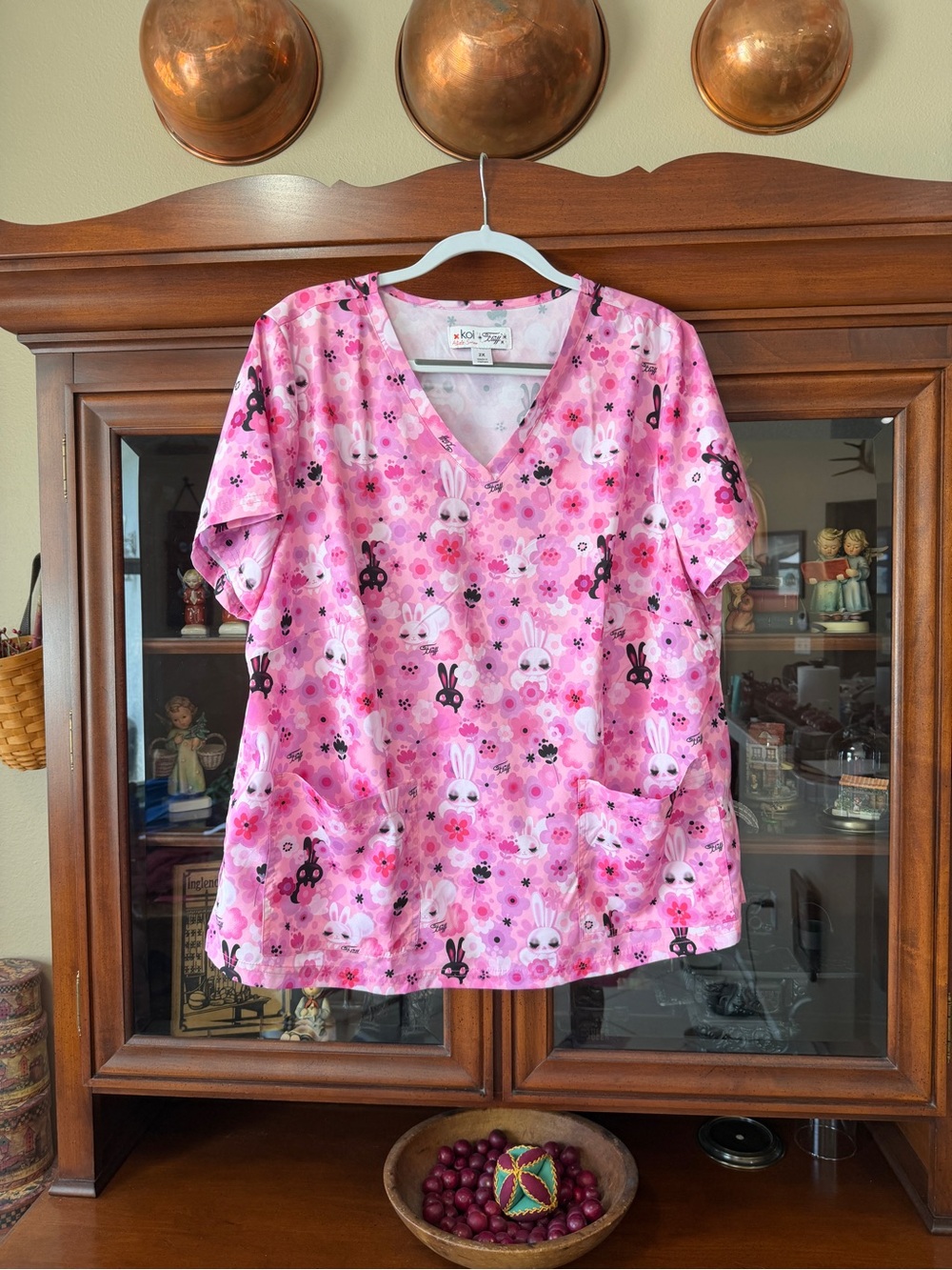 koi Fluff Pink Floral Bunny Print Scrub Top